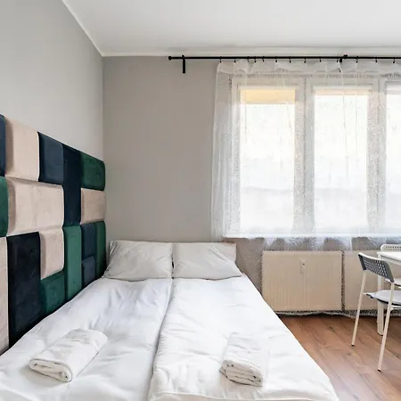 Centrum Coastal By Bookinghost