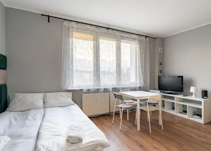 Centrum Coastal By Bookinghost *